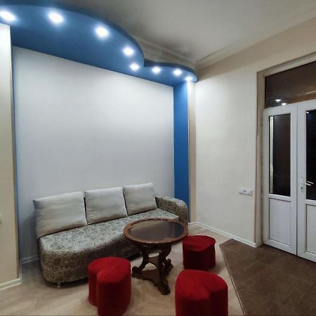 Guest House In The Small Center Erivan Dış mekan fotoğraf