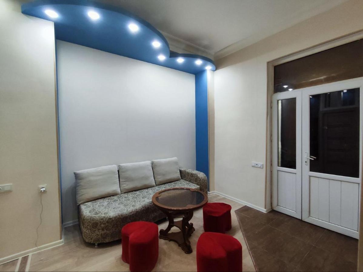 Guest House In The Small Center Erivan Dış mekan fotoğraf